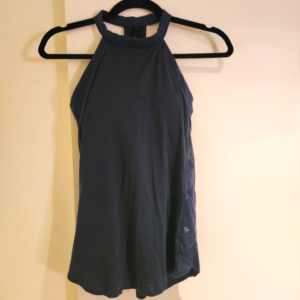 Athleta top with built in bra | Small
